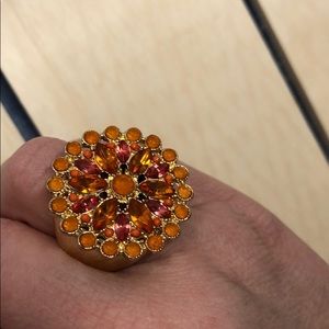 ☂️Versona stretchy flower ring☂️